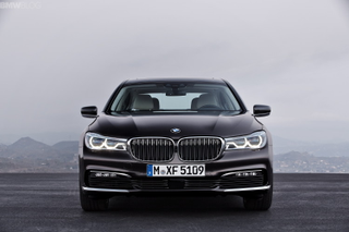 Illustration for article titled Exclusive Preview: 2016 BMW 7 Series